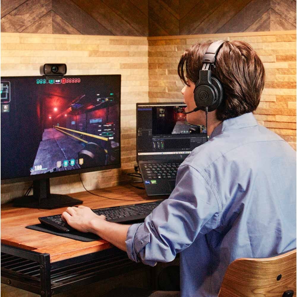 ATH-M20xSTSを着けてPCで配信する使用イメージ